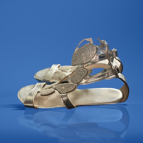 Sandals - Picture 3 of 3